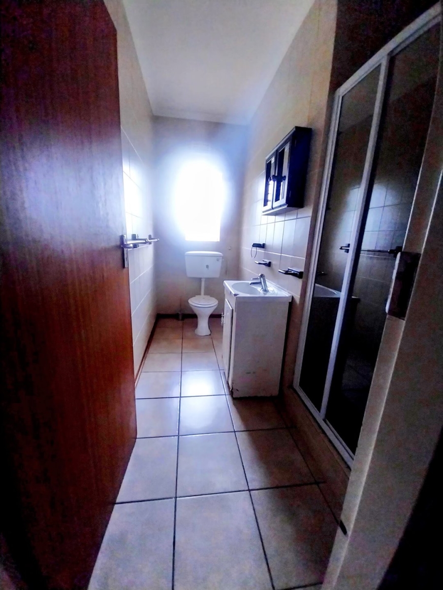 8 Bedroom Property for Sale in Roodewal Free State